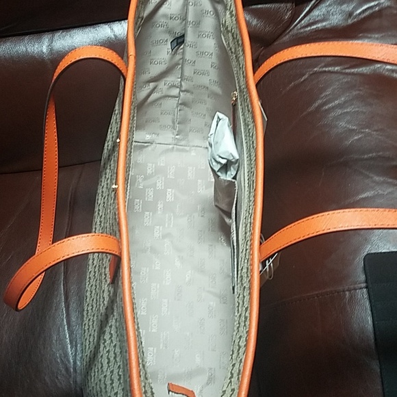 Brand bew Michael Kors Emry tote - Picture 2 of 3